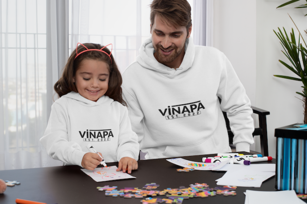 pullover hoodie mockup of a daughter and her father drawing 33086 1